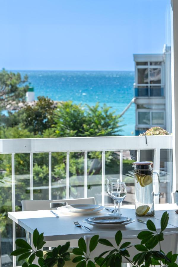 Residence Mediterranee - Beachfront - Sun And Seaview - Pool - Private Parking Cagnes-sur-Mer Buitenkant foto